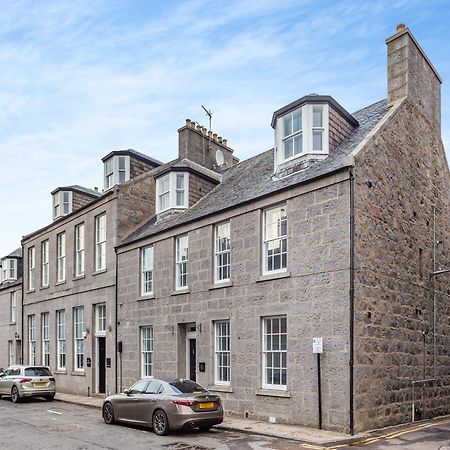 Spire View Villa Aberdeen Exterior photo